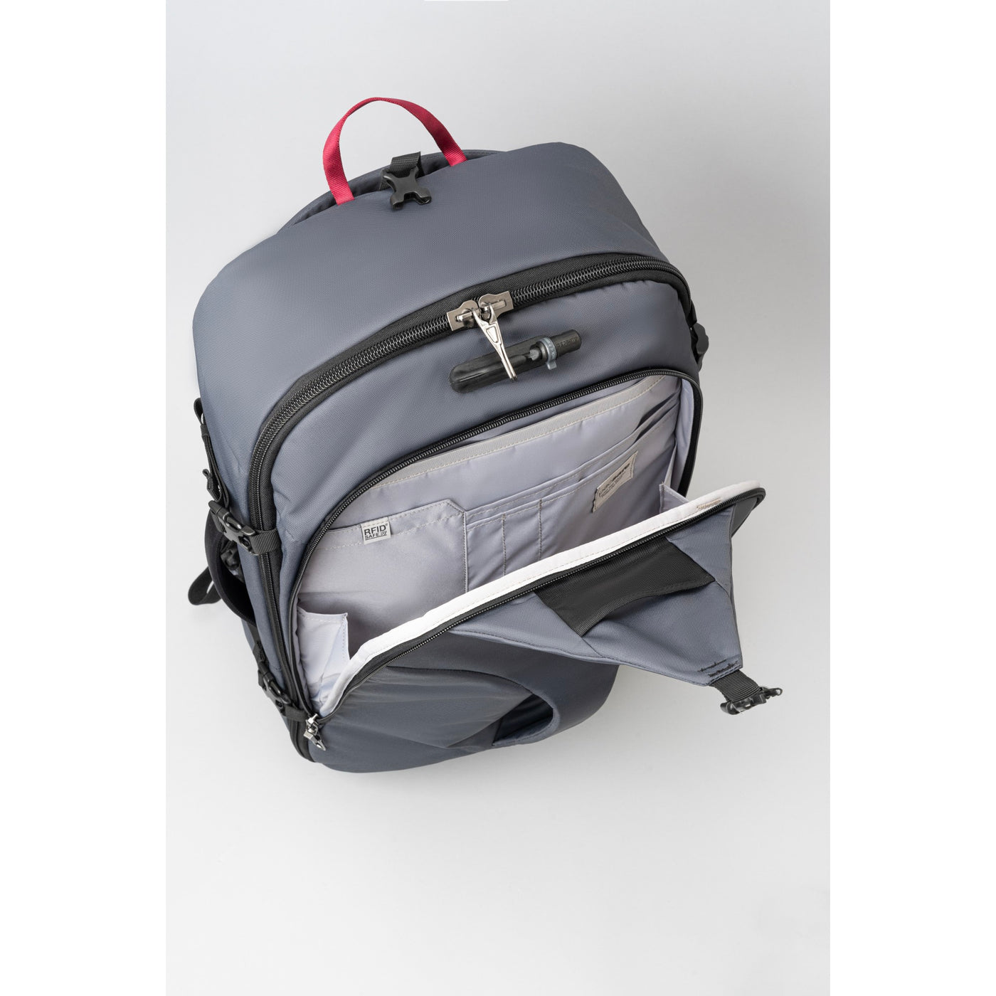 Venturesafe EXP45 Carry-On Travel Pack