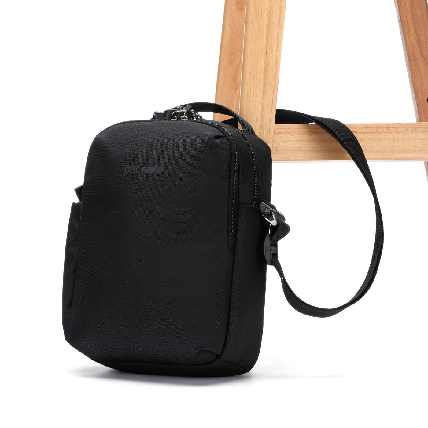 Pacsafe V Tour Crossbody