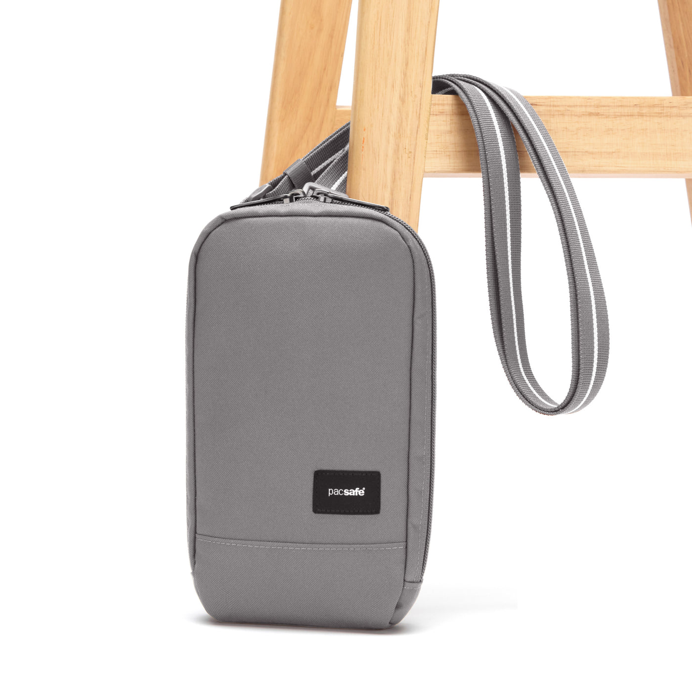 RFIDsafe Tech Crossbody